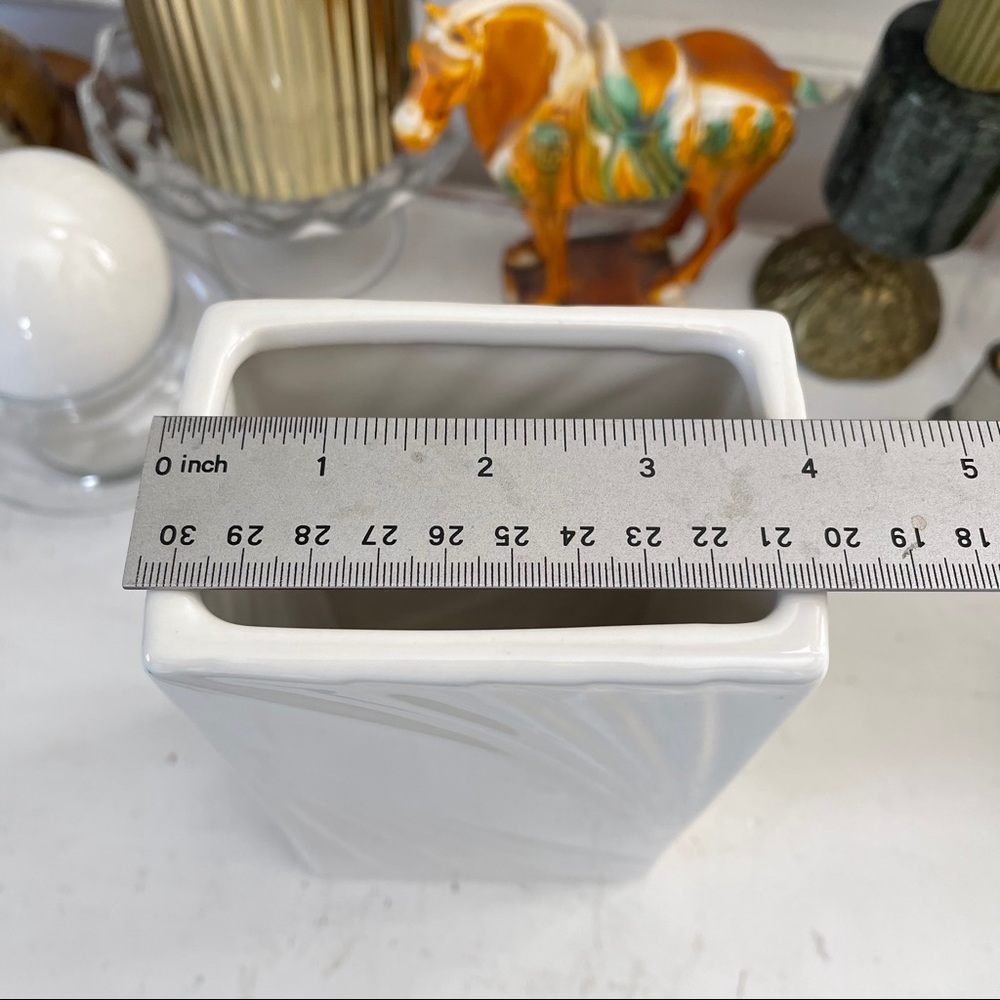 1960s Style Rectangular Vase - Picture 11 of 11